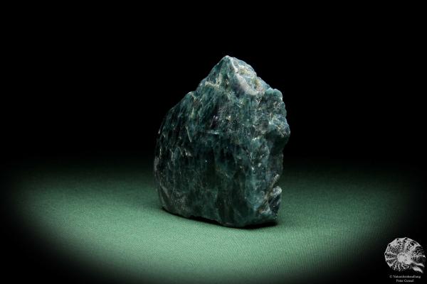 Apatite (10656) a mineral from Madagaskar | Minerals | Global