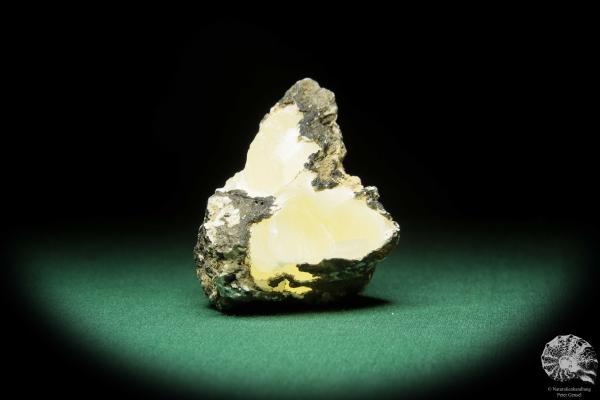 Witherit (16837) ein Mineral aus Großbritanien | Mineralien | Weltweit