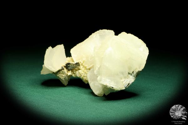 Calcite XX (19659) a mineral from Romania | Minerals | Global