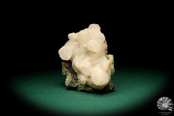 Calcite XX a mineral