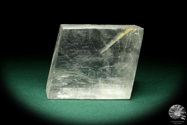 Calcite (20117) a mineral from China | Minerals | Global