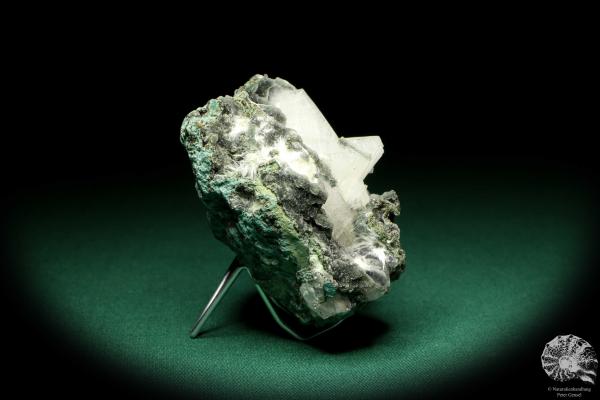 Heulandite XX (20188) a mineral from India | Minerals | Global