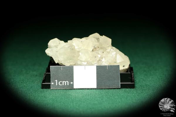 Calcit XX (20453) eine Kleinstufe aus Namibia | Mineralien | Kleinstufen