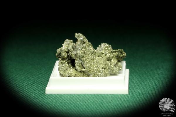 Pyrite XX & Baryte XX (20542) a thumbnail from Romania | Minerals | Thumbnails