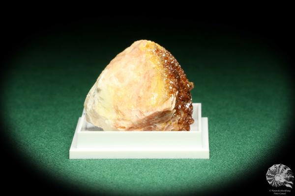 Vanadinite XX on Baryte (20618) a thumbnail from Morocco | Minerals | Thumbnails