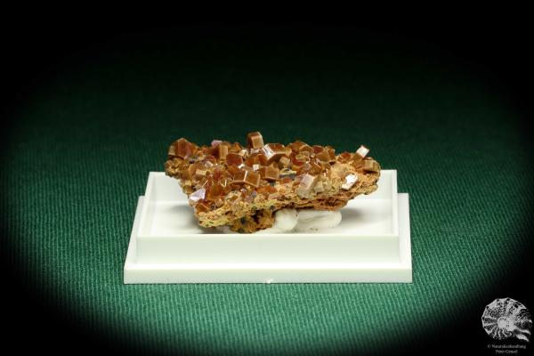 Vanadinite XX (20730) a thumbnail from Morocco | Minerals | Thumbnails