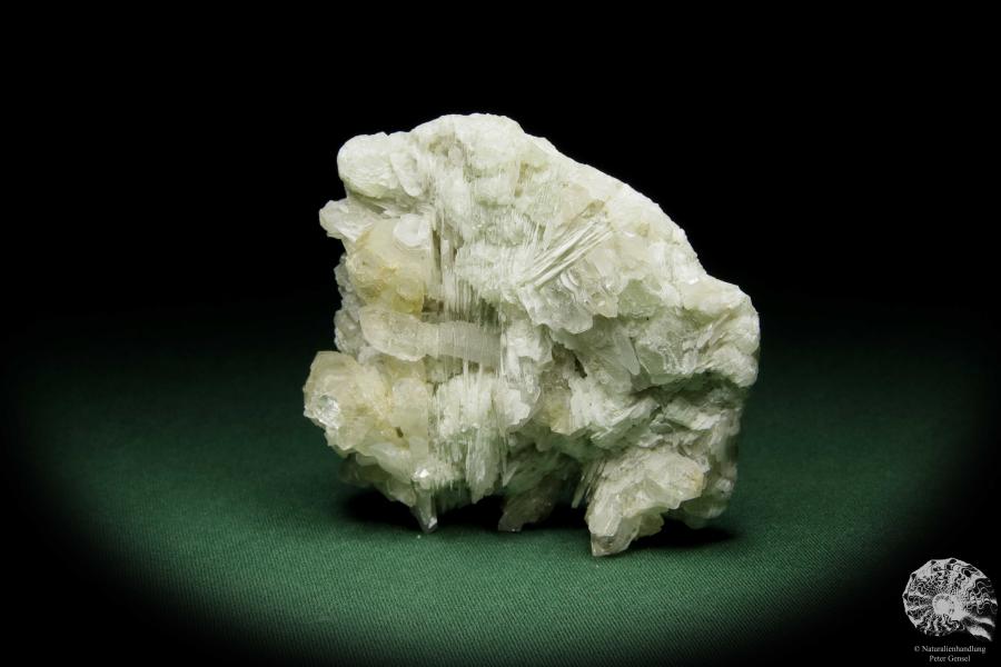 Datolith XX, Quarz XX & Calcit XX (12588) ein Mineral aus Russland | Mineralien | Weltweit