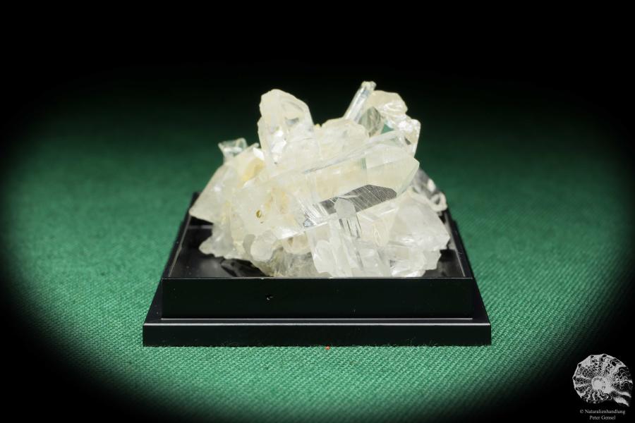 Rock Crystal XX (17567) a thumbnail from see pictures | Minerals | Thumbnails