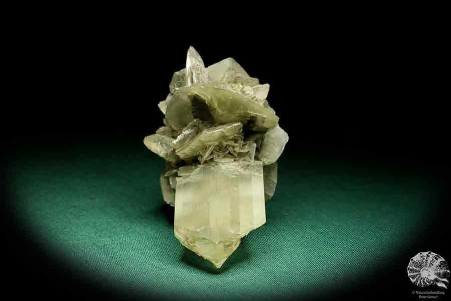 Gypsum XX a mineral