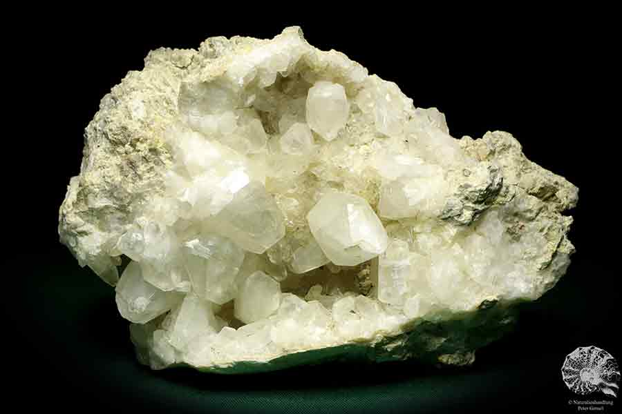 Calcite XX a mineral