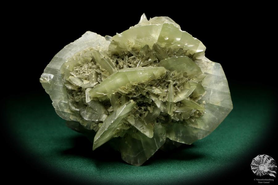 Gypsum XX a mineral