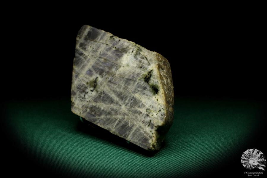 Labradorite a mineral