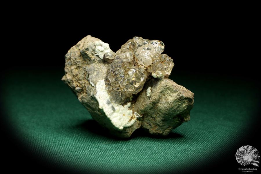 Hyalite XX a mineral