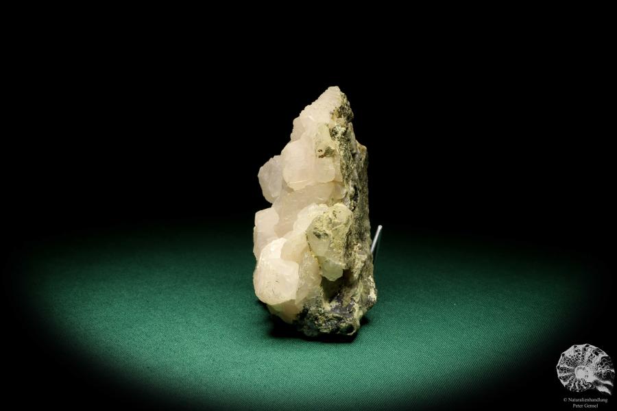 Calcite XX (20024) a mineral from Russia | Minerals | Global