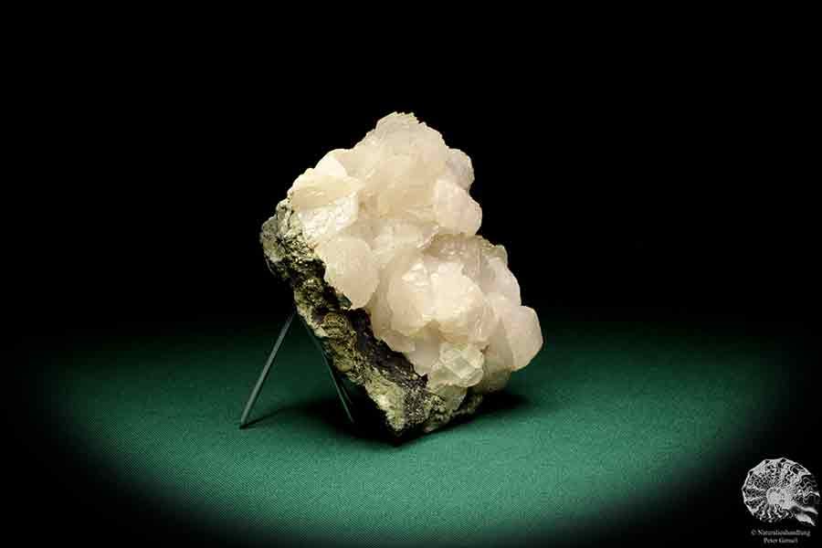 Calcite XX a mineral