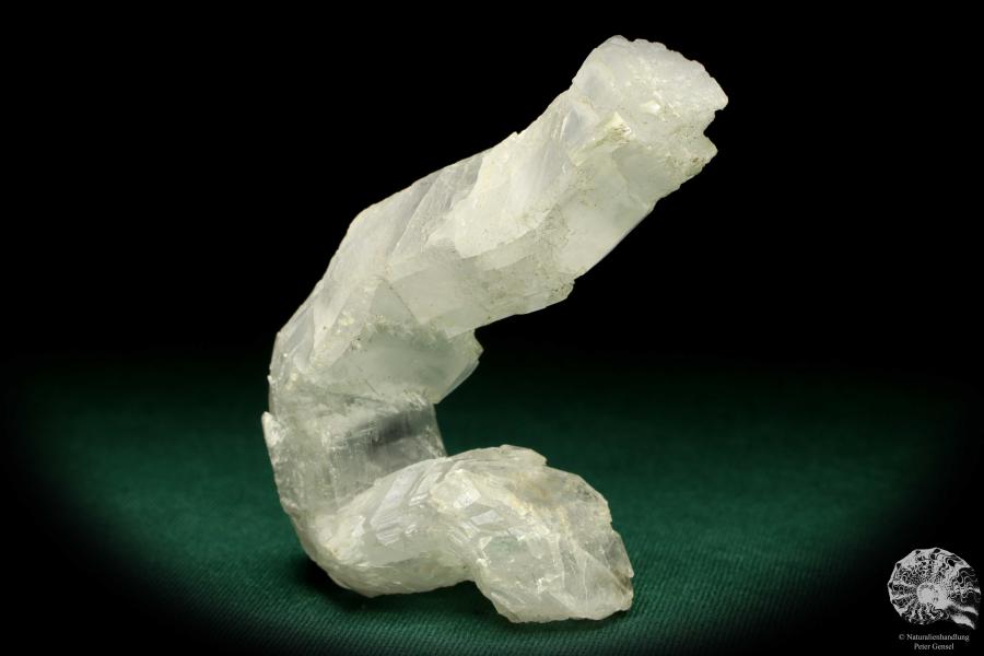 Gypsum XX a mineral