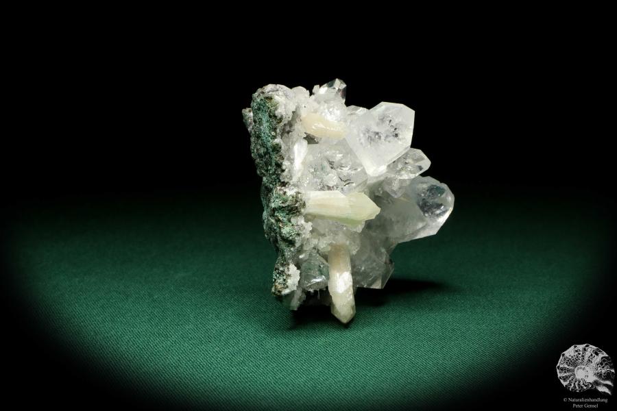 Apophylite XX & Stilbite XX (20113) a mineral from India | Minerals | Global