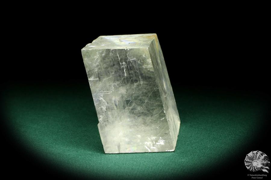 Calcite (20117) a mineral from China | Minerals | Global