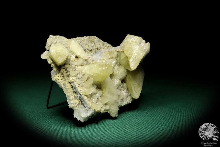 Calcite XX (20259) a mineral from Serbia | Minerals | Global