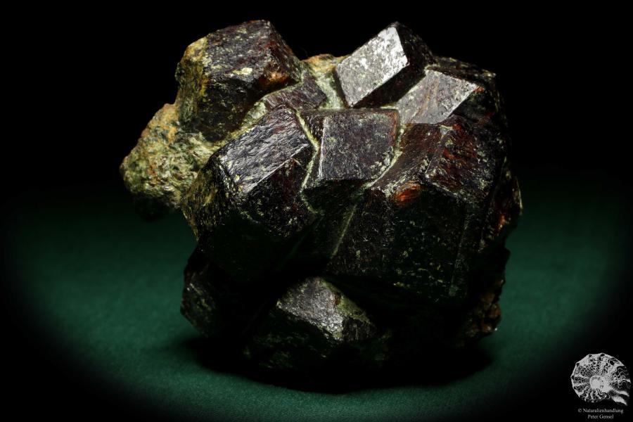 Almandin XX (20275) ein Mineral aus Österreich | Mineralien | Weltweit