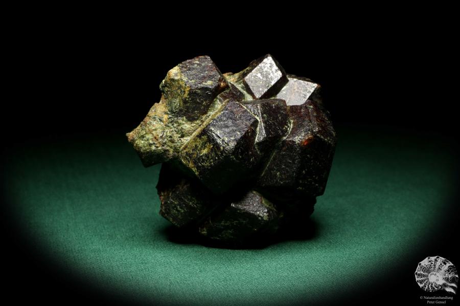 Almandin XX (20275) ein Mineral aus Österreich | Mineralien | Weltweit