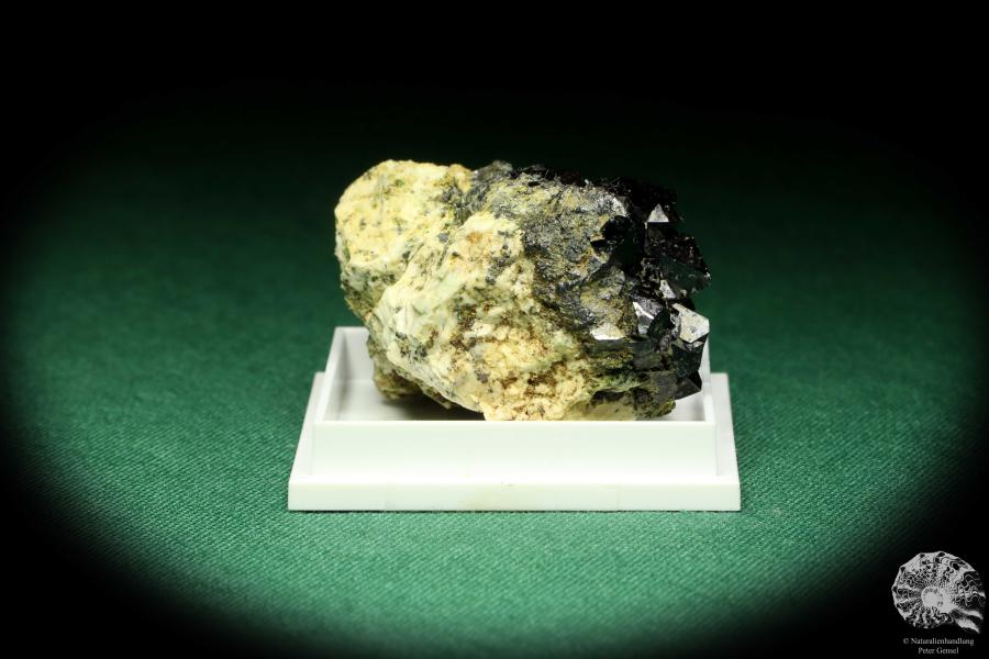 Magnetite XX (20510) a thumbnail from Morocco | Minerals | Thumbnails