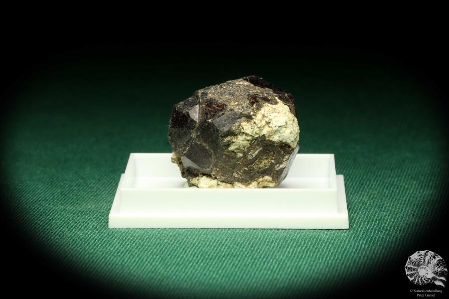 Almandine XX (20512) a thumbnail from Norway | Minerals | Thumbnails