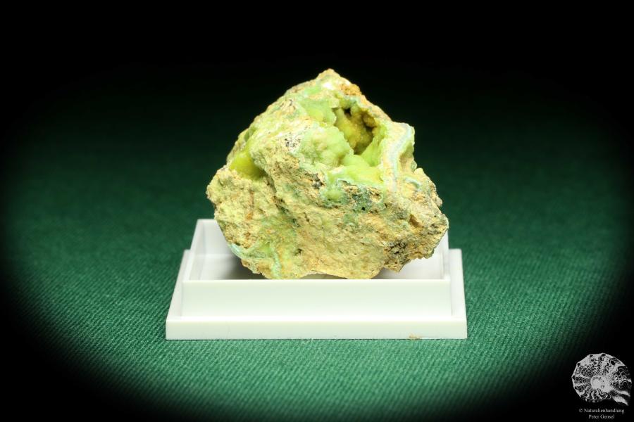 Wavellite XX & Variscite XX (20545) a thumbnail from Spain | Minerals | Thumbnails