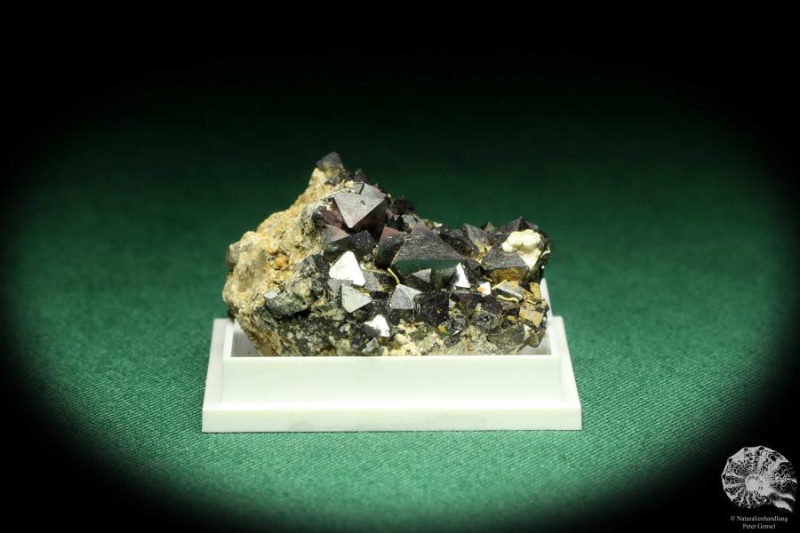 Magnetite XX (20560) a thumbnail from Bolivia | Minerals | Thumbnails