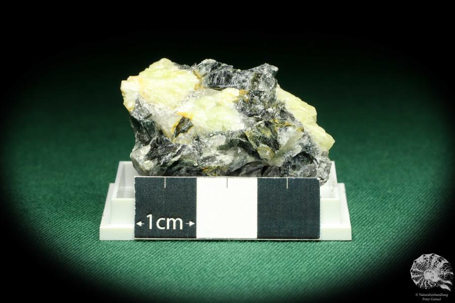 Pyknite (20564) a thumbnail from Germany | Minerals | Thumbnails