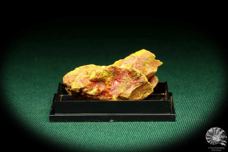 Realgar and Orpiment (20593) a thumbnail from USA | Minerals | Thumbnails