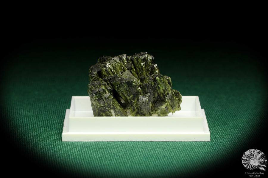 Epidote XX (20676) a thumbnail from France | Minerals | Thumbnails