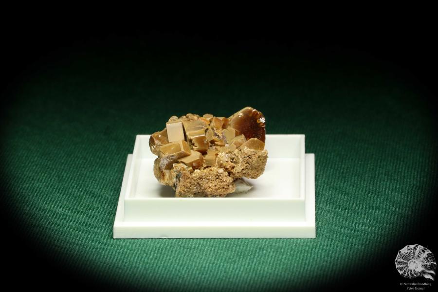 Vanadinite XX on Baryte (20703) a thumbnail from Morocco | Minerals | Thumbnails