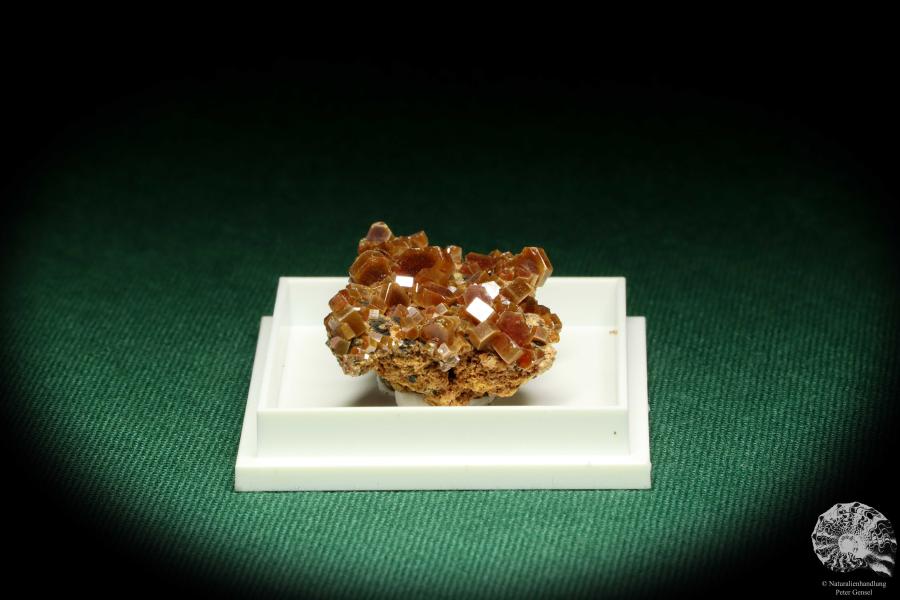 Vanadinite XX (20730) a thumbnail from Morocco | Minerals | Thumbnails