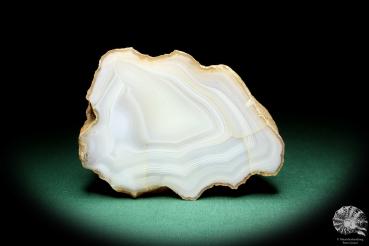 Agate (19961) a mineral from Madagascar | Minerals | Global