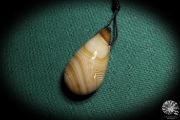 Agate (2159) a gem from minerals from East Africa | Nature jewelry | From Minerals