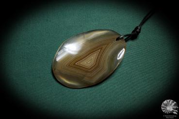 Agate (2247) a gem from minerals from East Africa | Nature jewelry | From Minerals