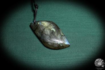 Labradorite (2522) a gem from minerals from East Africa | Nature jewelry | From Minerals