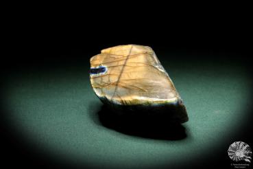 Labradorite (3652) a mineral from Madagascar | Minerals | Global